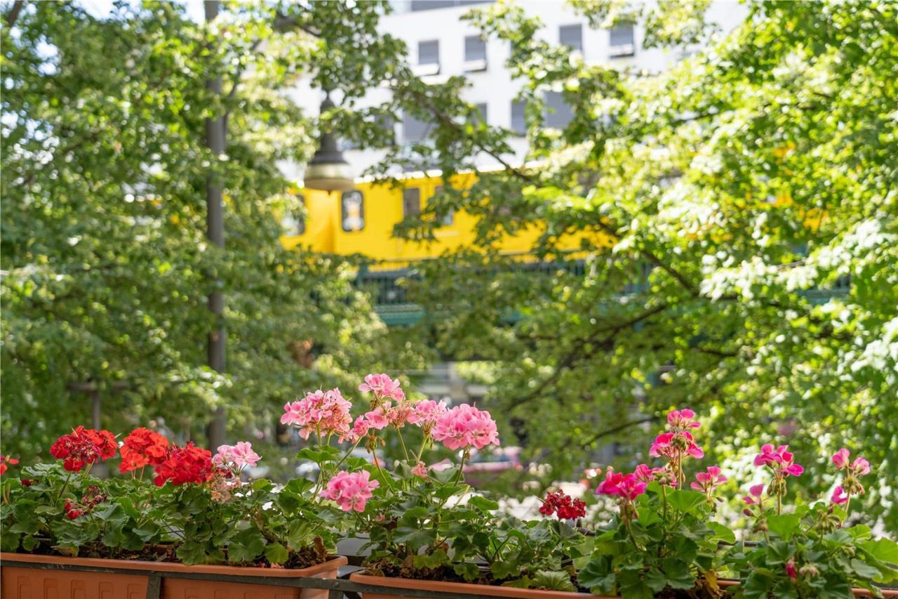Holiday 33 Apartments Efg Schoenhauser Allee Mit Balkon Berlin Eksteriør billede