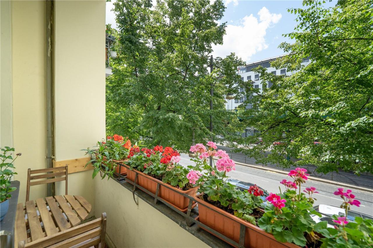 Holiday 33 Apartments Efg Schoenhauser Allee Mit Balkon Berlin Eksteriør billede