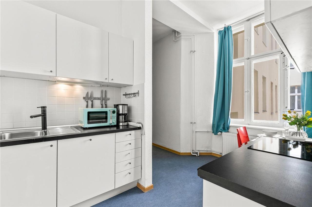Holiday 33 Apartments Efg Schoenhauser Allee Mit Balkon Berlin Eksteriør billede